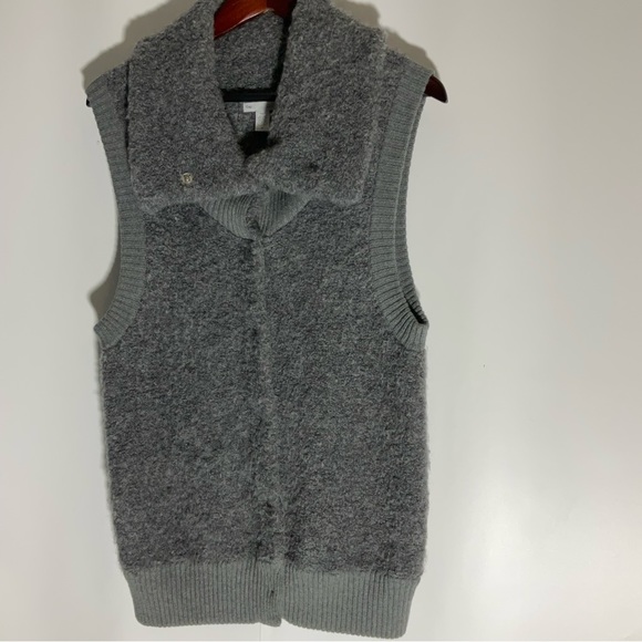 GAP Made w/Alpaca Wool Snap Front Vest Wide Collar Cozy Fuzzy Sleeveless Size M - Picture 16 of 16